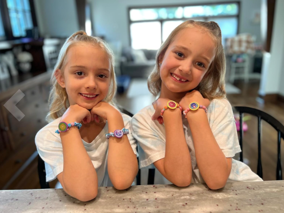 GILI Friendship Bracelet Making Kit, Best Arts and Crafts Toy for Girl –  ToysCentral - Europe