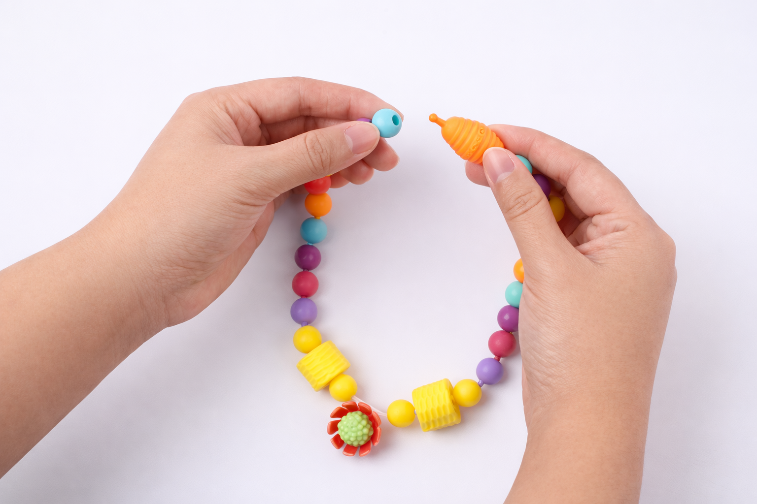 GILI Stringless Pop Beads Jewelry Making Kit - Premium Soft Silicone Sensory Craft for Girls